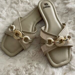 Palme Women's Cream Chain Detail Sandals